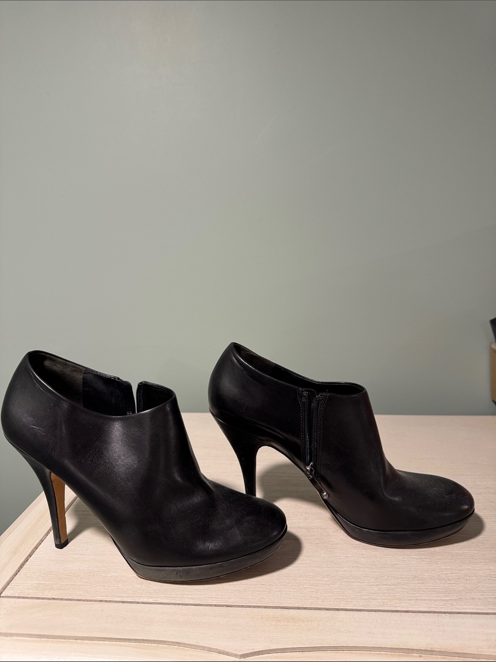 Via Spiga Black Leather Heel Booties